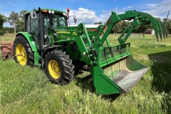 TRACTOR